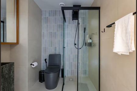 Banheiro de apartamento à venda com 1 quarto, 29m² em Barra Funda, São Paulo