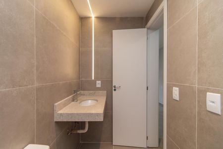 Casa à venda com 117m², 3 quartos e 2 vagasBanheiro da Suíte