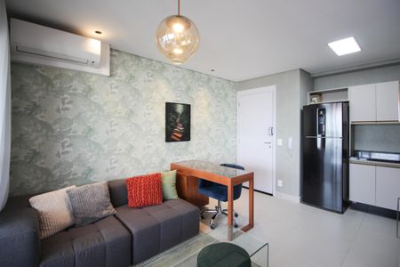 Sala de kitnet/studio para alugar com 1 quarto, 41m² em Planalto Paulista, São Paulo