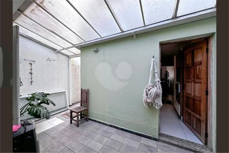 Casa à venda com 120m², 3 quartos e 2 vagas