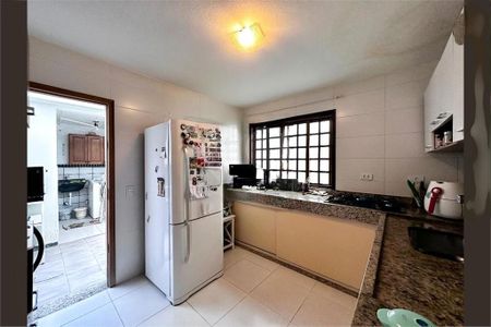 Casa à venda com 120m², 3 quartos e 2 vagas