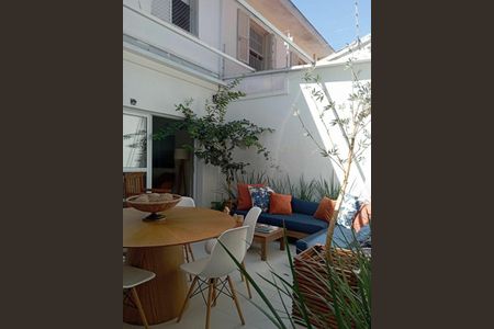 Casa à venda com 180m², 3 quartos e 2 vagas