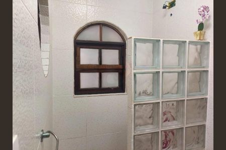 Casa à venda com 80m², 2 quartos e 1 vaga