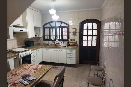 Casa à venda com 80m², 2 quartos e 1 vaga