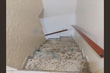 Casa à venda com 80m², 2 quartos e 1 vaga