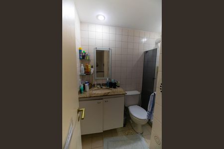 Casa de condomínio à venda com 120m², 3 quartos e 3 vagas Casa de condomínio à venda com 120m², 3 quartos e 3 vagasBanheiro Social