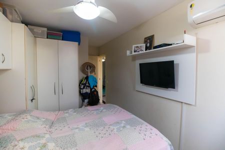 Casa de condomínio à venda com 120m², 3 quartos e 3 vagas Casa de condomínio à venda com 120m², 3 quartos e 3 vagasSuíte