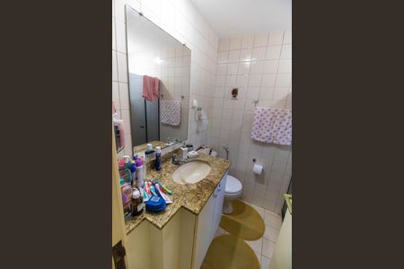 Casa de condomínio à venda com 120m², 3 quartos e 3 vagas Casa de condomínio à venda com 120m², 3 quartos e 3 vagasBanheiro da Suíte