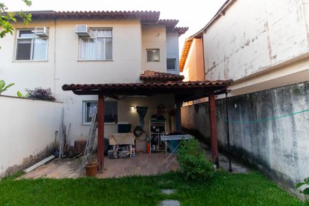 Casa de condomínio à venda com 120m², 3 quartos e 3 vagas Casa de condomínio à venda com 120m², 3 quartos e 3 vagasÁrea externa