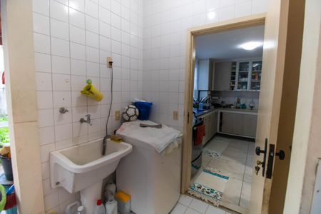 Casa de condomínio à venda com 120m², 3 quartos e 3 vagas Casa de condomínio à venda com 120m², 3 quartos e 3 vagasÁrea de Serviço