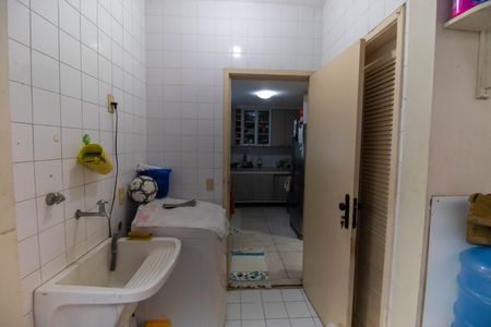 Casa de condomínio à venda com 120m², 3 quartos e 3 vagas Casa de condomínio à venda com 120m², 3 quartos e 3 vagasÁrea de Serviço