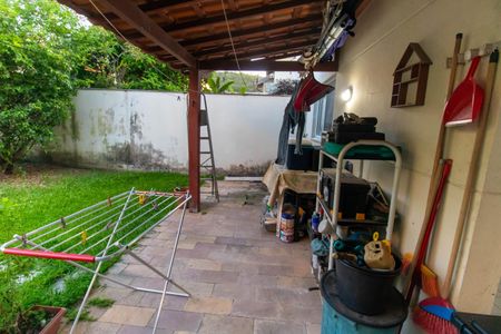 Casa de condomínio à venda com 120m², 3 quartos e 3 vagas Casa de condomínio à venda com 120m², 3 quartos e 3 vagasÁrea externa