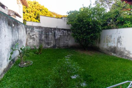 Casa de condomínio à venda com 120m², 3 quartos e 3 vagas Casa de condomínio à venda com 120m², 3 quartos e 3 vagasÁrea externa