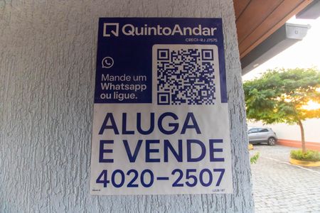 Casa de condomínio à venda com 120m², 3 quartos e 3 vagas Casa de condomínio à venda com 120m², 3 quartos e 3 vagasPlaquinha