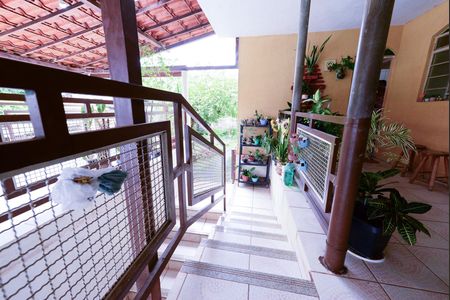 Casa à venda com 270m², 1 quarto e 4 vagas Casa à venda com 270m², 1 quarto e 4 vagasVaranda