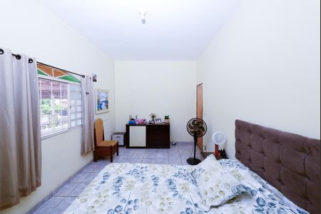 Casa à venda com 270m², 1 quarto e 4 vagas Casa à venda com 270m², 1 quarto e 4 vagasQuarto 2