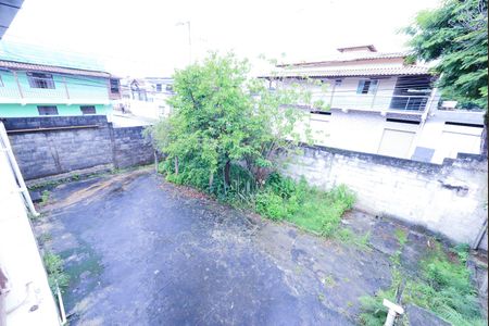 Casa à venda com 270m², 1 quarto e 4 vagas Casa à venda com 270m², 1 quarto e 4 vagasQuintal