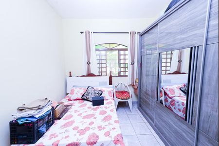 Casa à venda com 270m², 1 quarto e 4 vagas Casa à venda com 270m², 1 quarto e 4 vagasQuarto 1