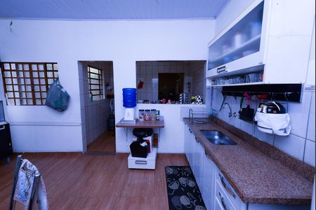 Casa à venda com 270m², 1 quarto e 4 vagas Casa à venda com 270m², 1 quarto e 4 vagasCozinha