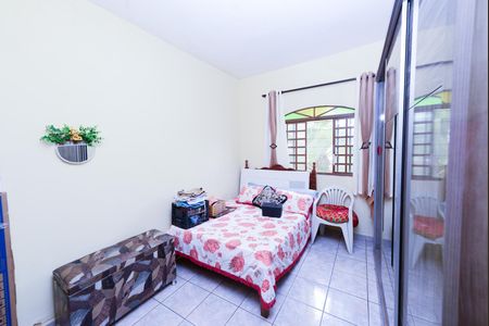 Casa à venda com 270m², 1 quarto e 4 vagas Casa à venda com 270m², 1 quarto e 4 vagasQuarto 1