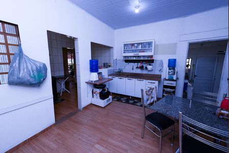 Casa à venda com 270m², 1 quarto e 4 vagas Casa à venda com 270m², 1 quarto e 4 vagasCozinha