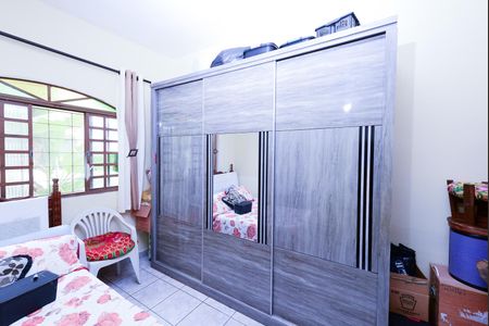 Casa à venda com 270m², 1 quarto e 4 vagas Casa à venda com 270m², 1 quarto e 4 vagasQuarto 1