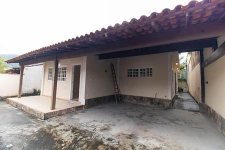 Casa para alugar com 198m², 4 quartos e 3 vagasFachada