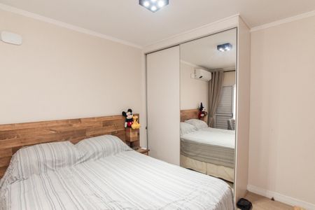 Suíte 1 de casa de condomínio à venda com 2 quartos, 70m² em Vila Mazzei, São Paulo