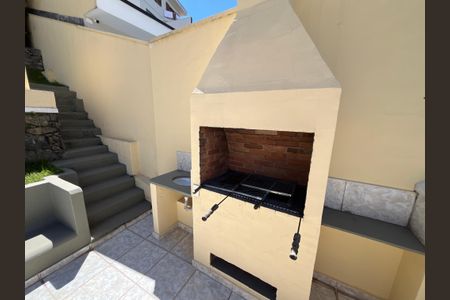 Casa à venda com 288m², 3 quartos e 3 vagasChurrasqueira