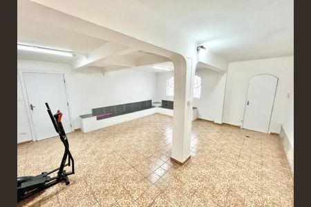 Casa à venda com 288m², 3 quartos e 3 vagasSalão de Festas