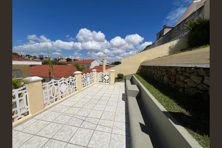 Casa à venda com 288m², 3 quartos e 3 vagasChurrasqueira