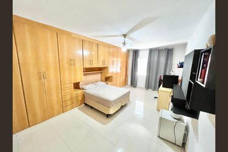 Casa à venda com 288m², 3 quartos e 3 vagasQuarto 3