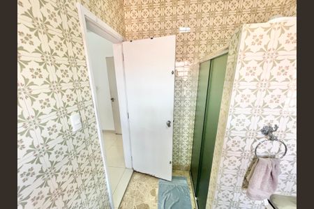 Casa à venda com 288m², 3 quartos e 3 vagasBanheiro da Suíte 