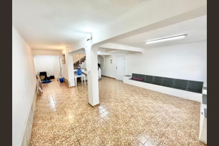 Casa à venda com 288m², 3 quartos e 3 vagasSalão de Festas