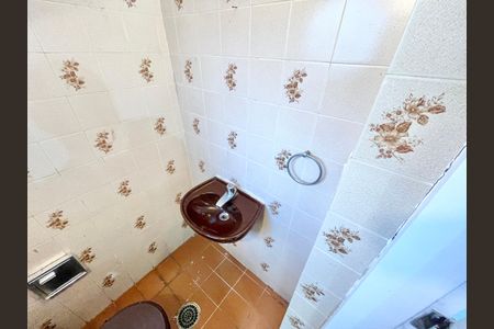 Casa à venda com 288m², 3 quartos e 3 vagasBanheiro do Salão de festas