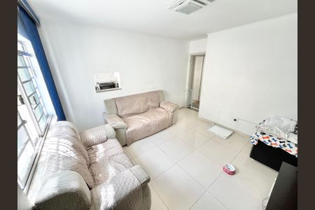 Casa à venda com 288m², 3 quartos e 3 vagasSala de TV