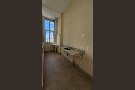 Apartamento à venda com 74m², 2 quartos e 2 vagasCozinha