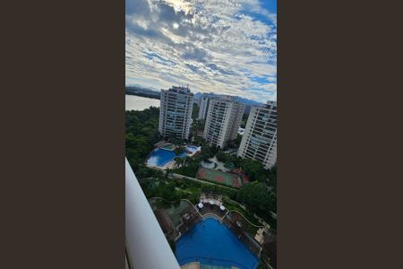 Apartamento à venda com 74m², 2 quartos e 2 vagasVista da varanda