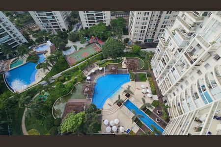 Apartamento à venda com 74m², 2 quartos e 2 vagasVista da varanda