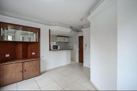 Sala de apartamento para alugar com 1 quarto, 40m² em Jardim Londrina, São Paulo