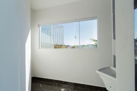 Casa para alugar com 66m², 2 quartos e 1 vaga