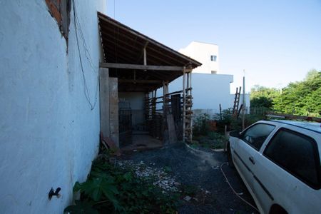 Casa para alugar com 66m², 2 quartos e 1 vaga