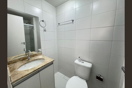 Banheiro de apartamento à venda com 2 quartos, 65m² em Bosque, Campinas