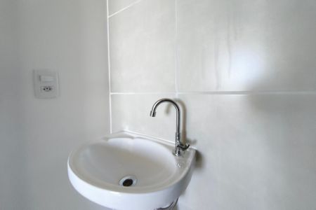 Apartamento para alugar com 50m², 2 quartos e sem vaga Apartamento para alugar com 50m², 2 quartos e sem vagaBanheiro