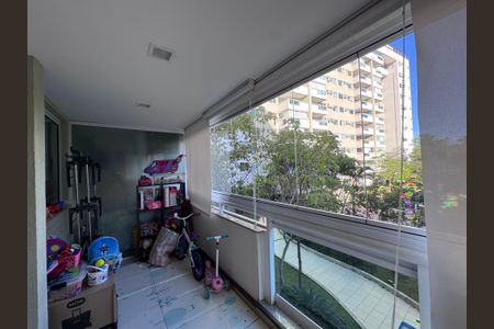 Apartamento à venda com 83m², 3 quartos e 1 vagaVaranda