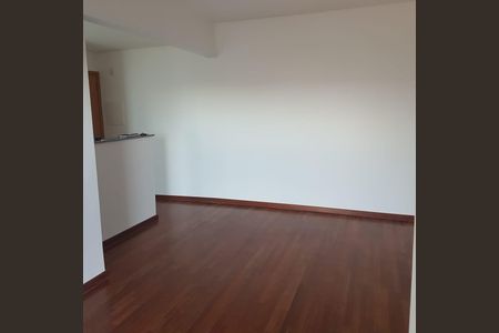 Apartamento à venda com 74m², 3 quartos e 1 vagaSala