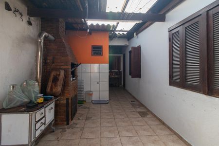 Casa à venda com 200m², 5 quartos e 2 vagasQuintal