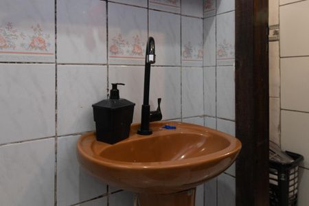 Casa à venda com 200m², 5 quartos e 2 vagasBanheiro Social