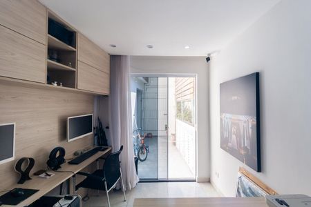 Casa para alugar com 110m², 2 quartos e 1 vaga Casa para alugar com 110m², 2 quartos e 1 vagaEscritório