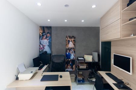 Casa para alugar com 110m², 2 quartos e 1 vaga Casa para alugar com 110m², 2 quartos e 1 vagaEscritório